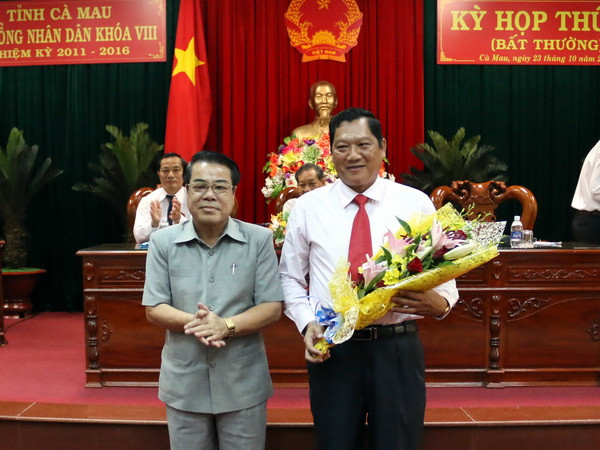 Bầu bổ sung Phó Chủ tịch UBND tỉnh Cà Mau nhiệm kỳ 2011-2016 ảnh 1