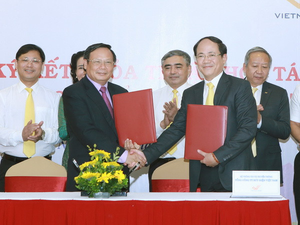 Ngành du lịch và bưu điện "bắt tay" quảng bá, thu hút khách du lịch ảnh 1