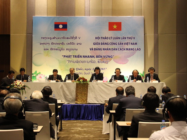 Bế mạc Hội thảo lý luận lần thứ 5 giữa Việt Nam và Lào ảnh 1
