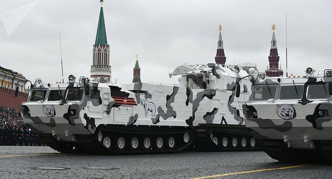 Nga: Hạm đội phương Bắc tiếp nhận hệ thống tên lửa Tor-M2DT đầu tiên ảnh 1