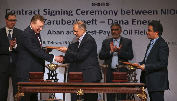Iran ký thỏa thuận khai thác dầu mỏ trị giá 740 triệu USD với Nga ảnh 1