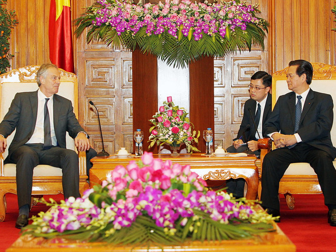 Thủ tướng Nguyễn Tấn Dũng tiếp cựu Thủ tướng Anh Tony Blair ảnh 1