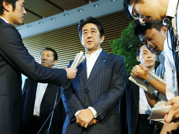 Thủ tướng Nhật công bố các biện pháp thúc đẩy giá cổ phiếu ảnh 1