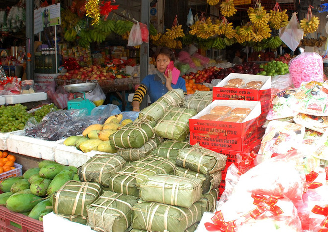 [Photo] Vientiane sôi động đón tết cổ truyền của người Việt ảnh 11
