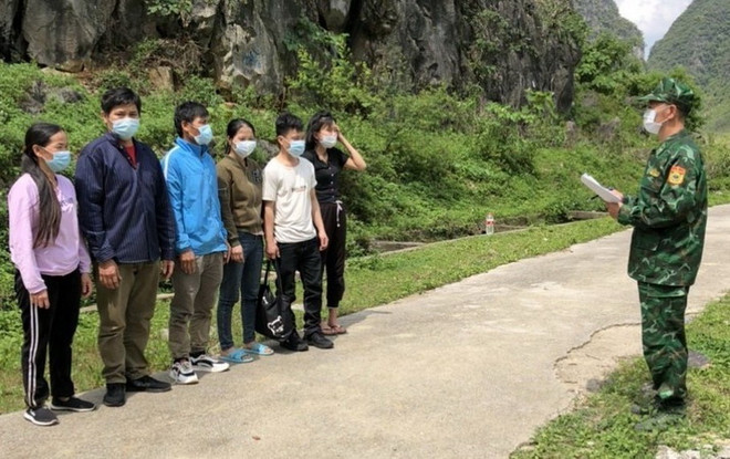 Khởi tố các đối tượng tổ chức cho người khác xuất, nhập cảnh trái phép ảnh 1