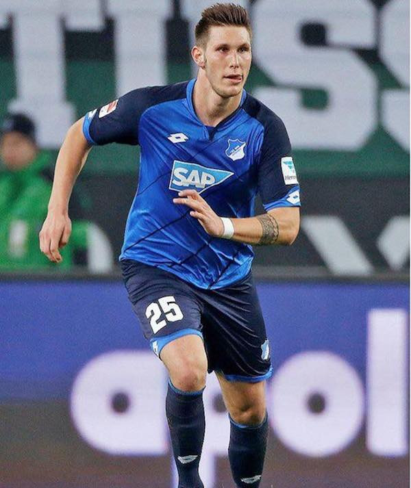 Niklas Süle được đào tạo từ Học viện bóng đá Hoffenheim đã chơi 89 trận Bundesliga ghi 6 bàn. Anh gần đây đã từ chối những lời mời từ Milan. (Nguồn: picture alliance) Bayern tăng cường cho hàng phòng ngự bằng 2 cầu thủ đội tuyển Đức ảnh 2