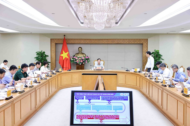 Quang cảnh cuộc họp. (Ảnh: Minh Đức/TTXVN) ttxvn_2808_tran hong ha (2).jpg