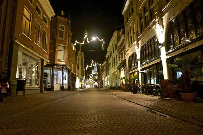 Số ca nhập viện tại Pháp tăng vọt, Na Uy mở rộng phong tỏa thủ đô ảnh 3