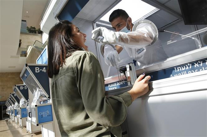 Mỹ cấm nhập cảnh từ Nam Phi, Israel đóng cửa sân bay Ben Gurion ảnh 2