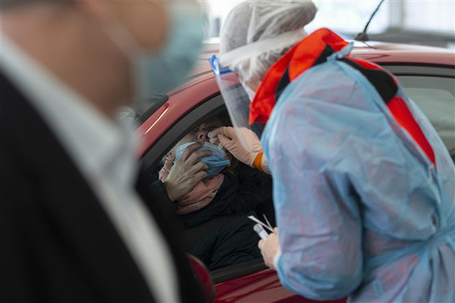 Số ca nhập viện tại Pháp tăng vọt, Na Uy mở rộng phong tỏa thủ đô ảnh 2