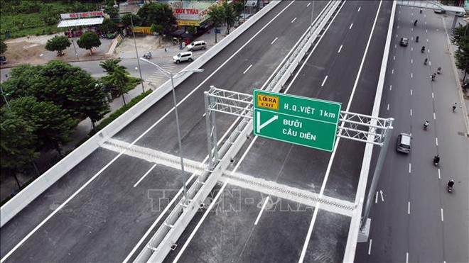 Hà Nội tổ chức phân luồng giao thông qua cầu cạn Vành đai 3 trên cao ảnh 1