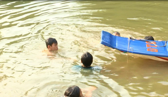 Phú Thọ: Rủ nhau đi tắm sông, 2 học sinh chết đuối thương tâm ảnh 1