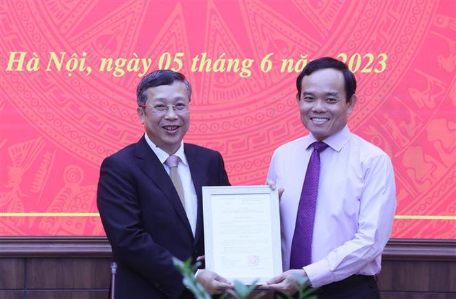 Công bố quyết định bổ nhiệm Thứ trưởng Bộ NN và PT Nông thôn ảnh 1