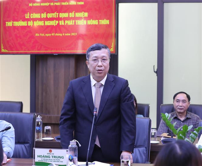 Công bố quyết định bổ nhiệm Thứ trưởng Bộ NN và PT Nông thôn ảnh 3