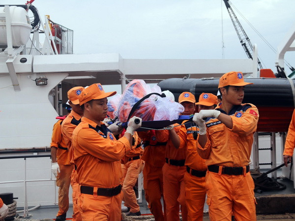 Cà Mau: Đã tìm thấy thi thể ngư dân mất tích trên biển ảnh 1