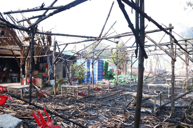 Cháy kèm nổ lớn kho chứa hóa chất trong khu dân cư tại Bình Dương ảnh 1