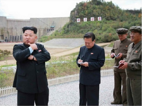 Giới chức Triều Tiên hết lời ca ngợi nhà lãnh đạo Kim Jong-un ảnh 1