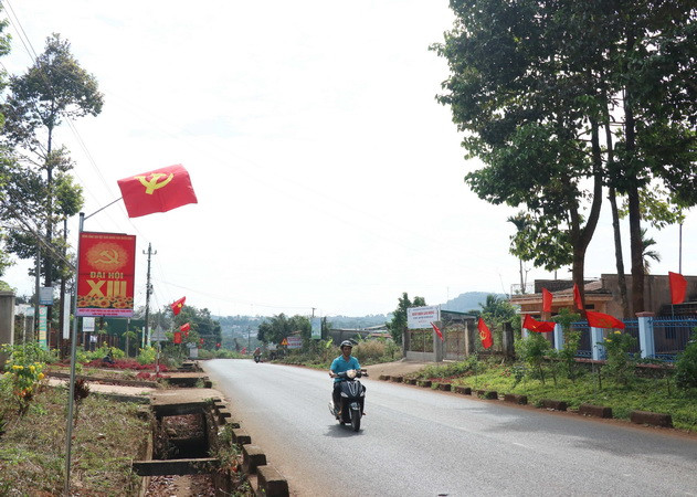 Đời sống vật chất, tinh thần của đồng bào các dân tộc khởi sắc ảnh 2