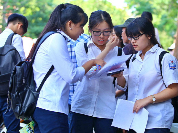 Kỳ thi vào lớp 10 công lập tại Hà Nội: Đề thi bám sát chương trình ảnh 1