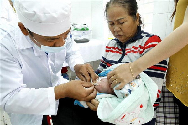 Phú Yên: Nguy cơ thiếu vắcxin 5 trong 1 Quinvaxem những tháng cuối năm ảnh 1