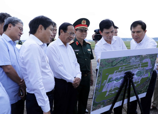PTT Lê Văn Thành khảo sát về quy hoạch Cảng Hàng không Quốc tế Nội Bài ảnh 1