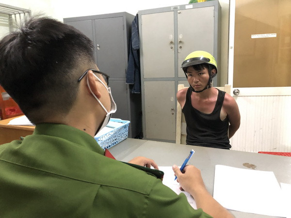 Bình Dương: Làm rõ vụ cướp tiệm vàng tại thành phố Dĩ An ảnh 1