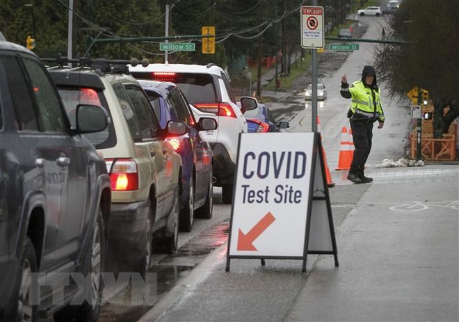 Canada: Làn sóng lây nhiễm biến thể Omicron sẽ "rất dữ dội" ảnh 1