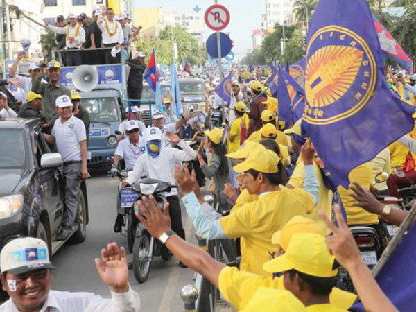 Đảng Bảo hoàng FUNCINPEC vận động tranh cử. (Nguồn: The Phnom Penh Post) Campuchia sơ kết cuộc vận động bầu cử hội đồng các cấp ảnh 1