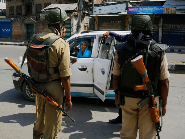 Trung Quốc kêu gọi Ấn Độ gìn giữ hòa bình tại khu vực biên giới ảnh 1