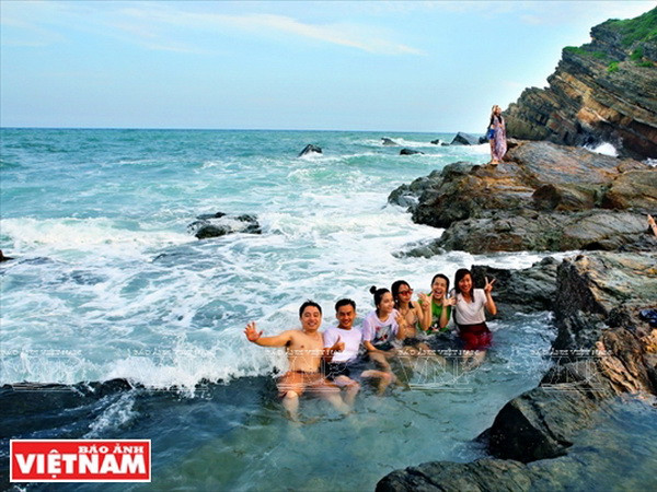 Đảo Cô Tô là điểm đến lý tưởng cho du khách khám phá vẻ hoang sơ ảnh 12