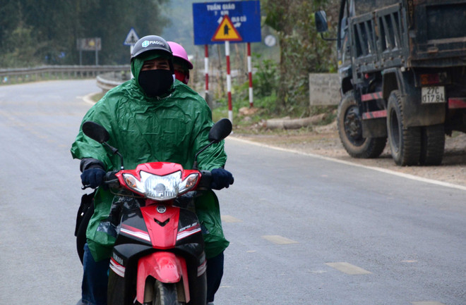 Gió Đông Bắc thổi mạnh, vùng núi phía Bắc có nơi rét đậm ảnh 1