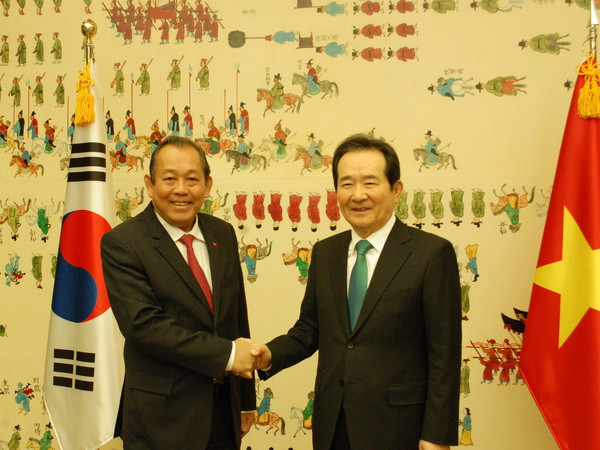 Phó Thủ tướng Trương Hòa Bình hội kiến Chủ tịch Quốc hội Hàn Quốc ảnh 1