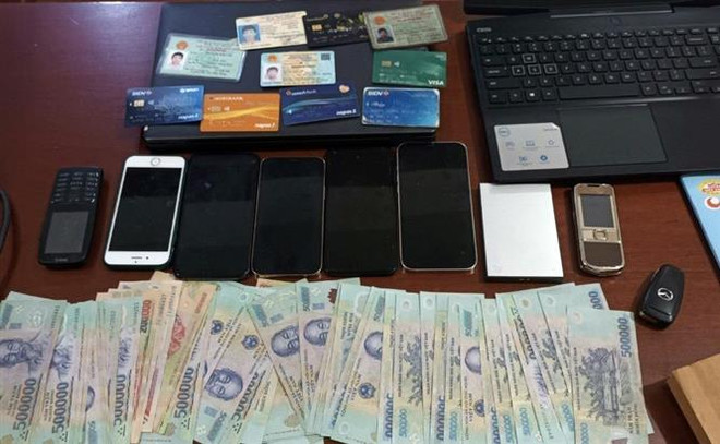 Phá đường dây cá độ bóng đá 100 tỷ đồng trên không gian mạng ảnh 1