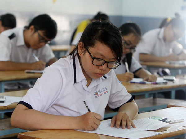 Thi thử THPT sẽ giúp học sinh làm quen với kỳ thi chính thức ảnh 1