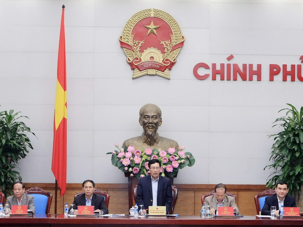 Ủy ban Quốc gia APEC 2017 tiến hành Phiên họp thứ sáu dưới sự chủ trì của Phó Thủ tướng Chính phủ Phạm Bình Minh, Bộ trưởng Bộ Ngoại giao, Chủ tịch Ủy ban. (Ảnh: Phạm Kiên/TTXVN) Ủy ban Quốc gia APEC 2017 họp phiên toàn thể lần thứ sáu ảnh 1