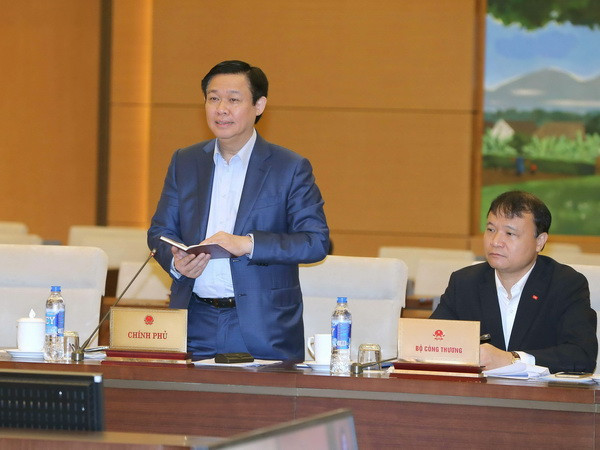 Phó Thủ tướng Vương Đình Huệ phát biểu ý kiến. (Ảnh: Doãn Tấn/TTXVN) UBTVQH: Thúc đẩy quá trình hội nhập kinh tế quốc tế của Việt Nam ảnh 1