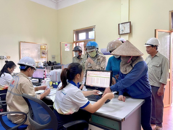 Quảng Ninh: Lợi ích kép của ngân hàng “Gửi rác-rút tiền” ảnh 1