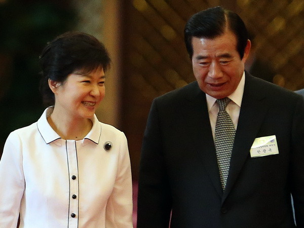 Trợ lý cao cấp của cựu Tổng thống Park xem xét từ chức tập thể ảnh 1