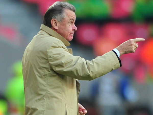 Hitzfeld từ giã sự nghiệp cầm quân sau thất bại của Thụy Sĩ ảnh 1