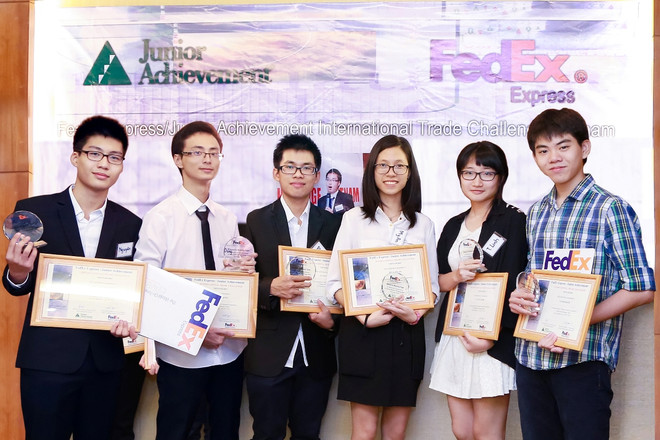 Sáu học sinh Việt được tuyển dự thi FedEx JA/ITC 2015 ở Singapore ảnh 1