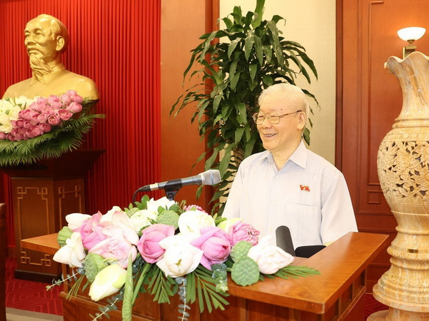 Tổng Bí thư: Mong nữ đại biểu QH thực sự là những "bông hồng thép" ảnh 1