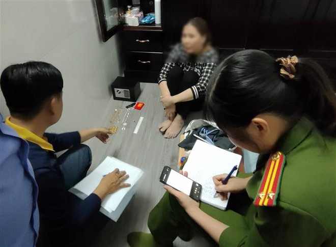 Giấu két sắt trong phòng ngủ rồi báo mất trộm gần 4 tỷ đồng ảnh 1