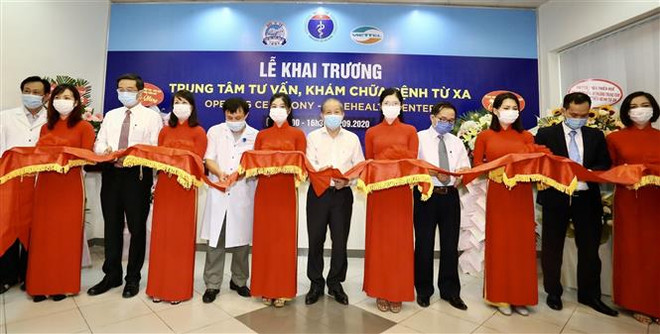 Bệnh viện TW Huế khai trương Trung tâm tư vấn khám chữa bệnh từ xa ảnh 1