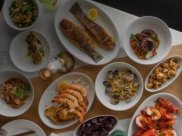 Giáng sinh 2014, người Italy chi cho ăn uống nhiều hơn quà tặng ảnh 1