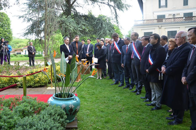 Xúc động các hoạt động ý nghĩa kỷ niệm sinh nhật Bác tại Pháp ảnh 1