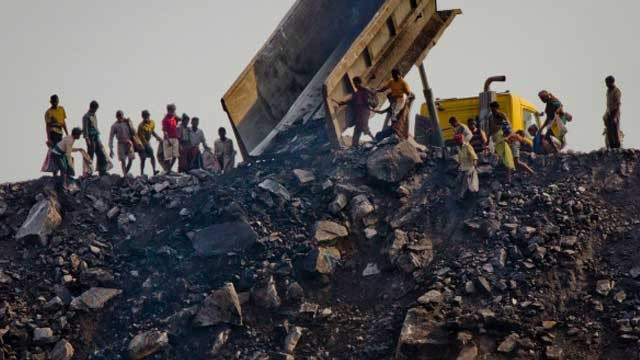 Pakistan: Sập mỏ than khiến hàng chục người thương vong ảnh 1