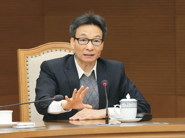 Không thay đổi chiến thuật phòng, chống dịch COVD-19 ở trong nước ảnh 1