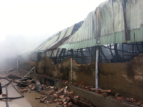 Bình Dương dập tắt đám cháy tại Công ty giày Thái Vĩnh Thắng ảnh 1