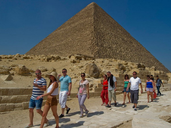 Lượng khách quốc tế đến Ai Cập sẽ giảm do chính sách visa mới ảnh 1