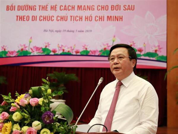 Bí thư Trung ương Đảng, Giám đốc Học viện Chính trị Quốc gia Hồ Chí Minh Nguyễn Xuân Thắng phát biểu tại hội thảo. (Ảnh: Văn Điệp/TTXVN) Bồi dưỡng thế hệ cách mạng cho đời sau theo Di chúc của Bác ảnh 2